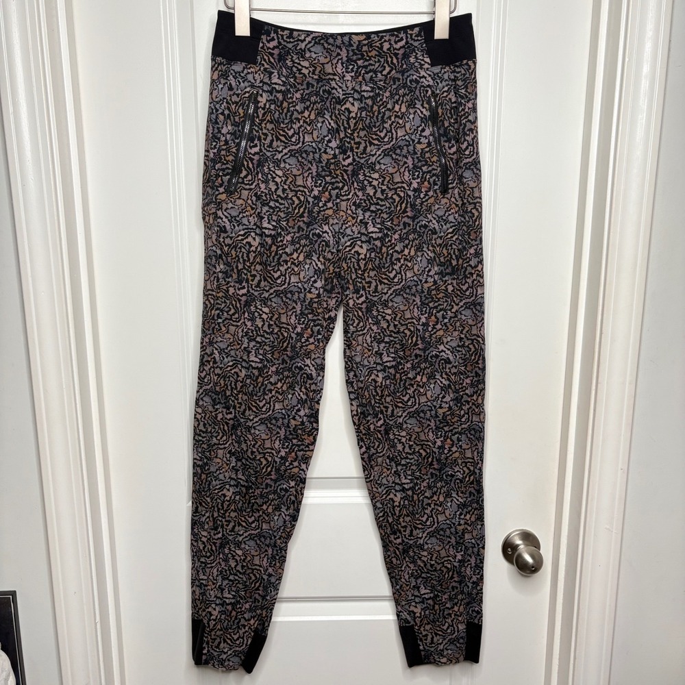 Athleta Trekkie North Jogger Womens 6 Tall Abstract Hiking Utiliy Ripstop Pants